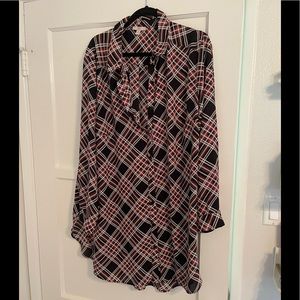 Como Vintage Long black and red plaid tunic